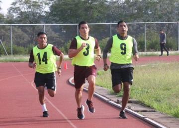 ÁRBITROS Y ÁRBITROS ASISTENTES GUATEMALTECOS SUPERAN PRUEBAS FIFA