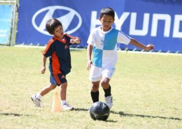 FEDEFUT TE INVITA A LA ESCUELA DE VACACIONES 2012