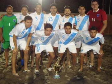 SELECCIÓN DE FUTBOL PLAYA PIERDE ANTE BARRA SANTIAGO