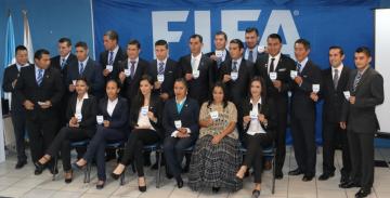 GALERIA / ENTREGA DE GAFETES FIFA 2017