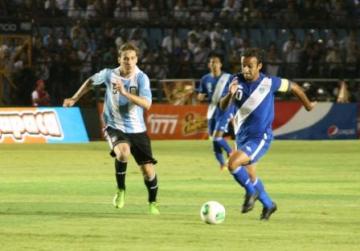 GUATEMALA CAE ANTE ARGENTINA