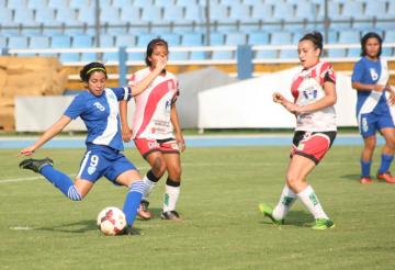 SELECCIÓN MAYOR FEMENINA / CONVOCATORIA SEPTIMO MICROCICLO 17 AL 19 MARZO 2014