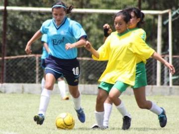 INICIA LA FIESTA DEL FUTBOL FEMENINO
