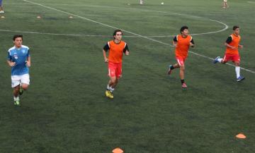 SELECCIONADOS SUB 17 SE SOMETEN A TEST DE RENDIMIENTO FISICO
