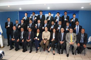 FEDEFUT REALIZA ENTREGA DE GAFETES FIFA 2016
