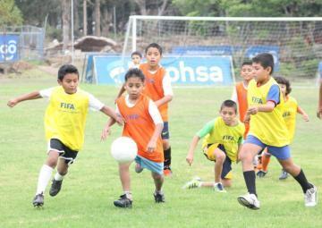 FEDEFUT CONVOCA A NIÑOS NACIDOS EN EL AÑO 2003 AL 2005 A LAS PRUEBAS ABIERTAS PARA INTEGRARSE A LAS ESCUELA DE FORMACION
