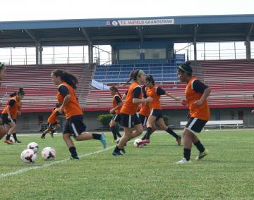 SUB 20 FEMENINA REALIZA RECONOCIMIENTO DEL ESTADIO TRUMAN BODDEN