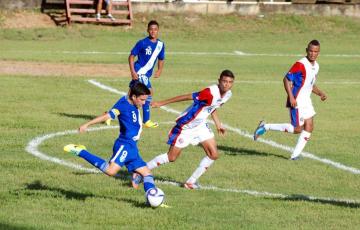 GUATEMALA CAE ANTE COSTA RICA - V CAMPEONATO SUB 16 DE UNCAF