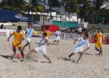 FUTBOL PLAYA / GUATEMALA VENCE A SELECCIÓN DE MERIDA Y SE UBICA EN EL TERCER LUGAR DEL CERTAMEN