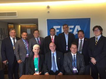 Gianni Infantino, Presidente de la FIFA, se reune con el Comité Ejecutivo de UNCAF en México